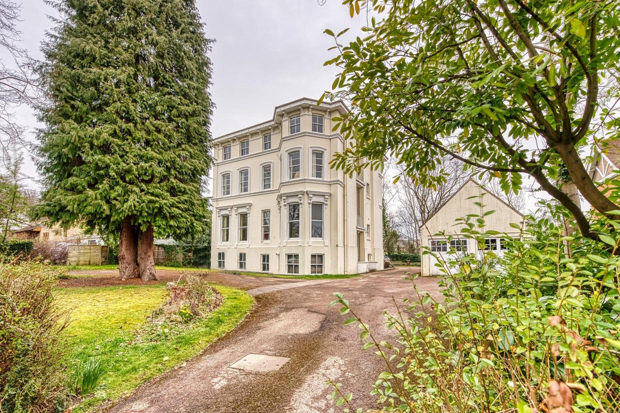 2 Bedroom Stylish Spacious Apt, Sleeps 6, Central Cheltenham, With Free Parking - By Blue Puffin Stays Esterno foto